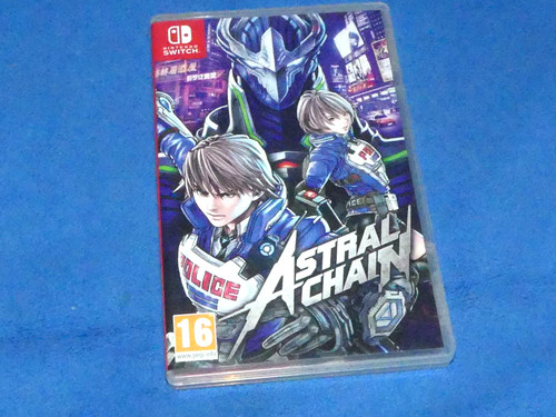 Jeu astral chain sur - ,